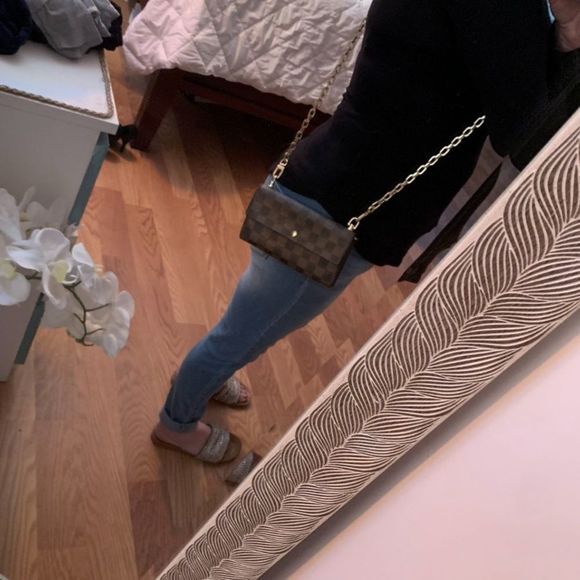 AUTHENTIC Louis Vuitton Damier Azur Wallet on Chain - Picture 5 of 15